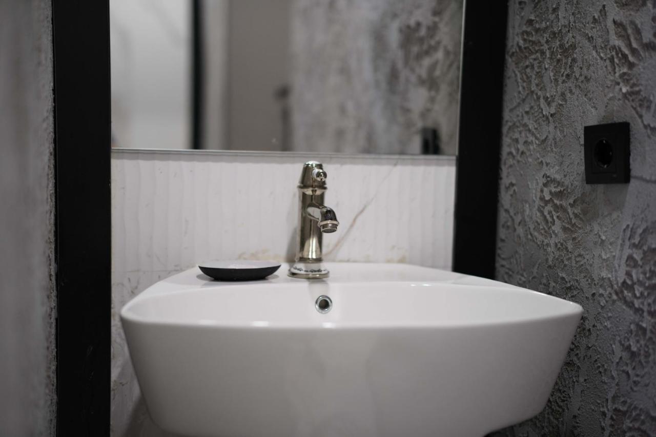 Monev Suites Hotel อิสตันบูล ภายนอก รูปภาพ